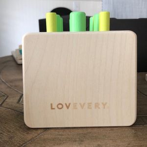 Lovevery peg game